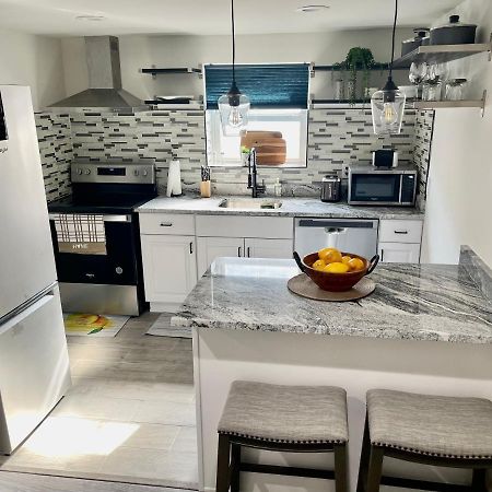 Apartament Cozy 1Br Apt In Elizabeth -10 Min To Ewr Airport & 30 Min To Nyc Zewnętrze zdjęcie